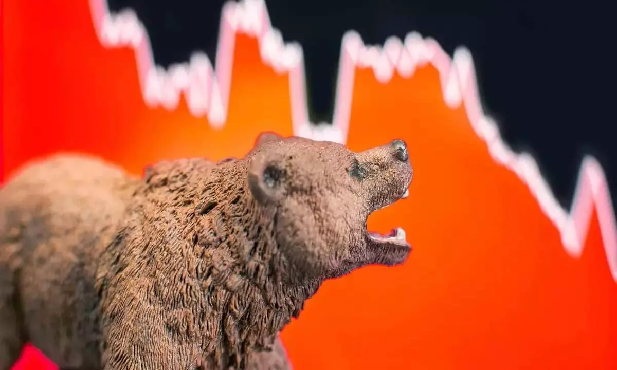 Mkts nosedive over 1% on Infy outlook shock Mkts nosedive over 1% on Infy outlook shock