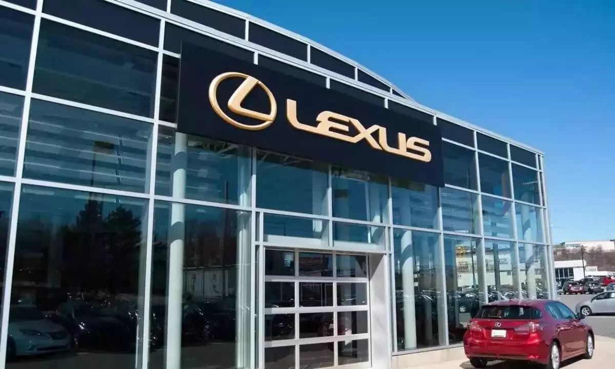 Lexus to enter into used car biz in India