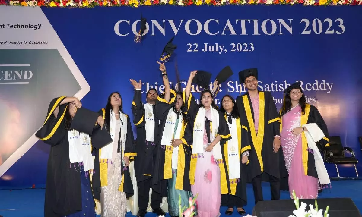 IMT Hyd holds convocation for 2021-23 batch