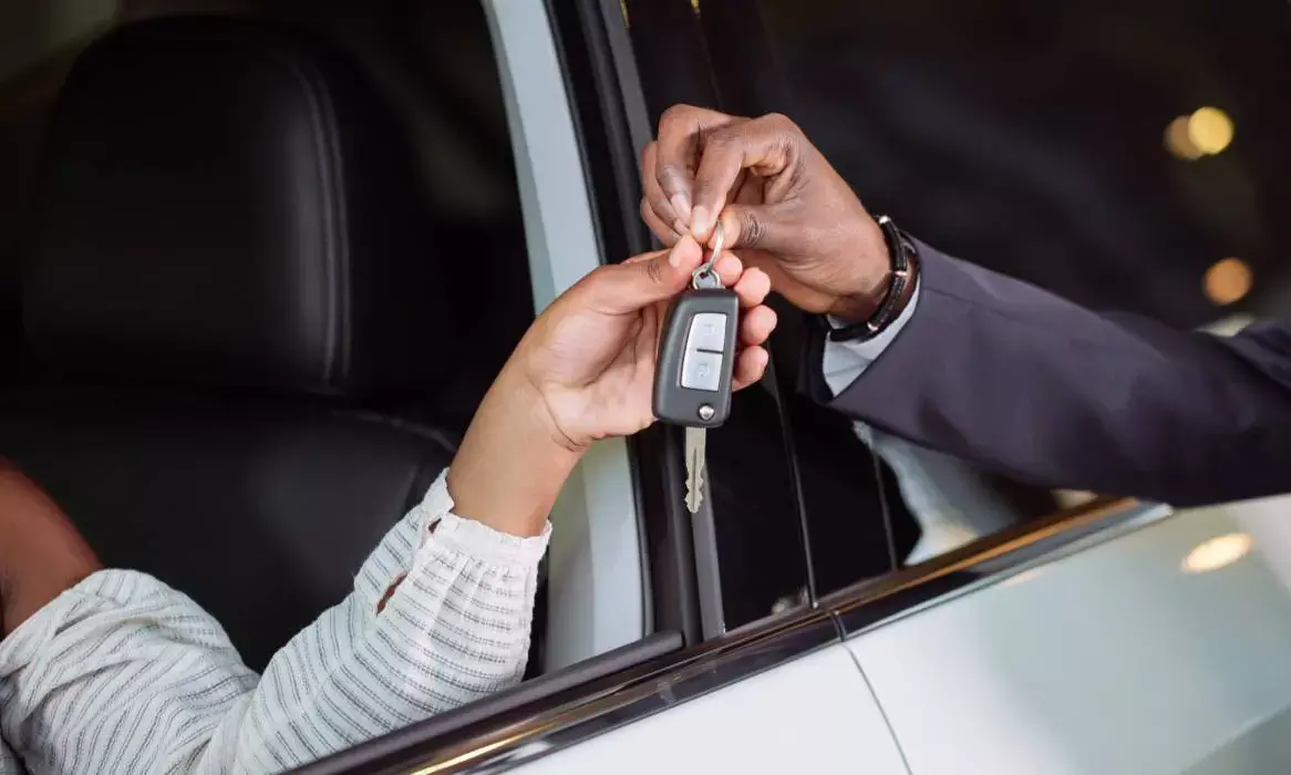 Auto retail sales rise 10% in July