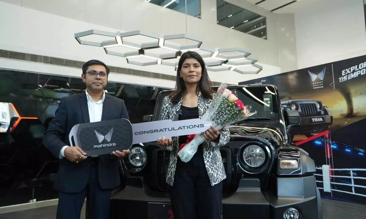 Mahindra delivers Thar to Nikhat Zareen