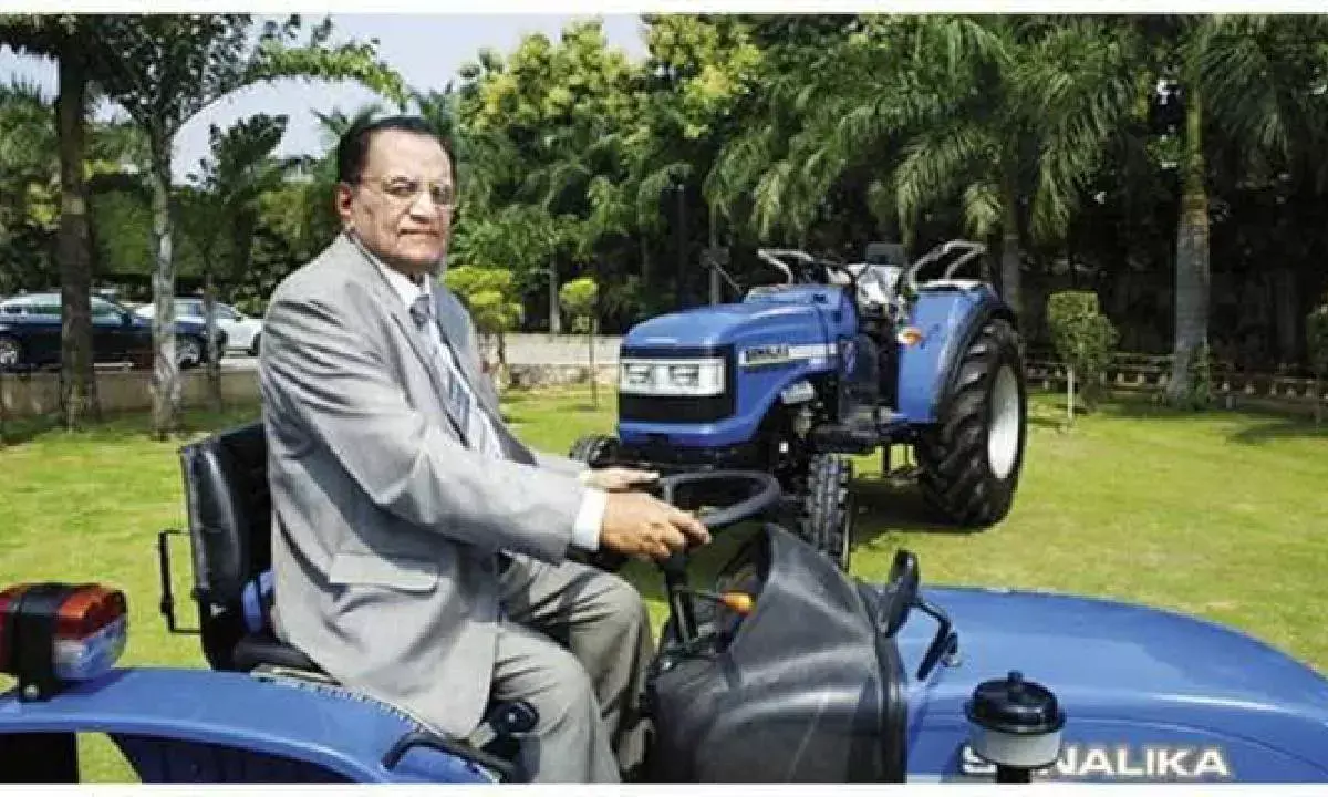 LIC agent starts at 60, faces bankruptcy, now owns Rs 23,000 crore company