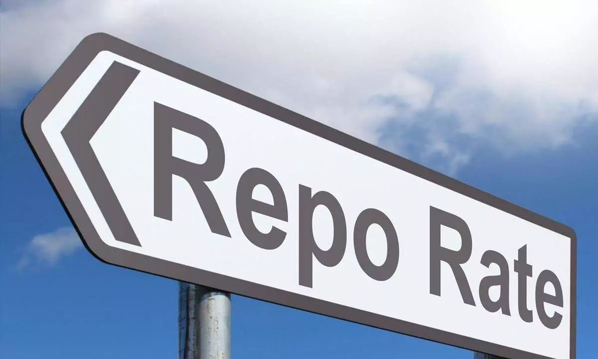 Can repo rate status quo help contain inflation?