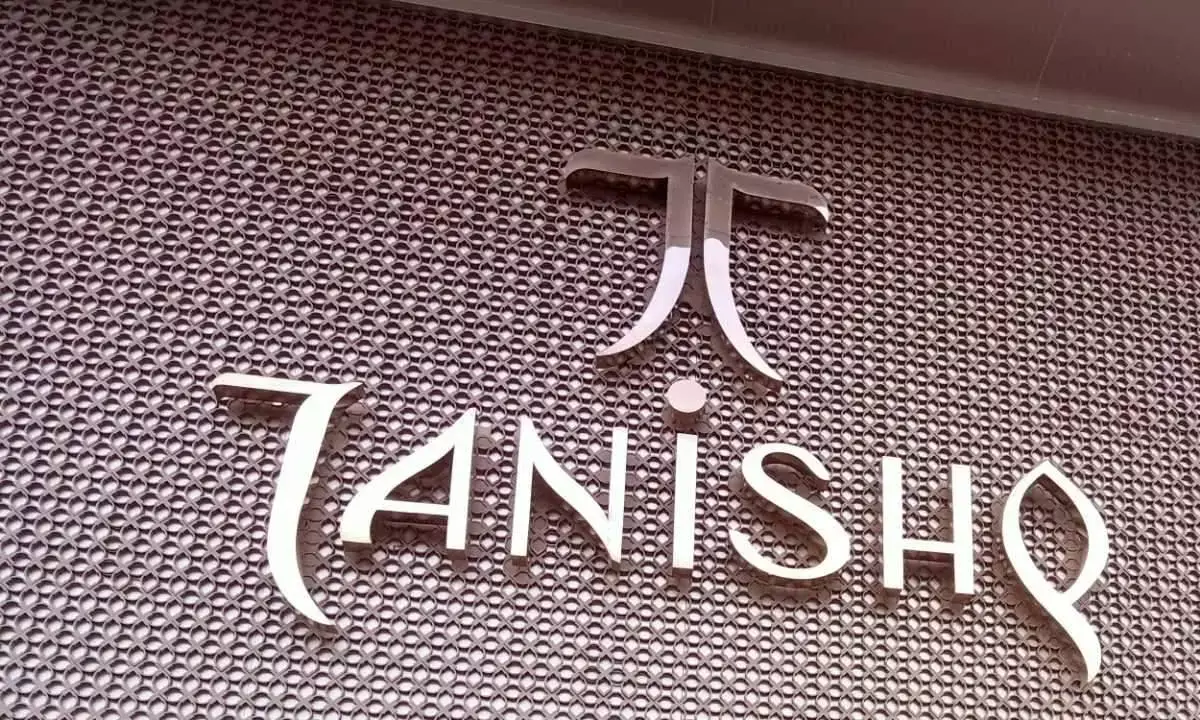 Tanishq relaunches grand store in AP