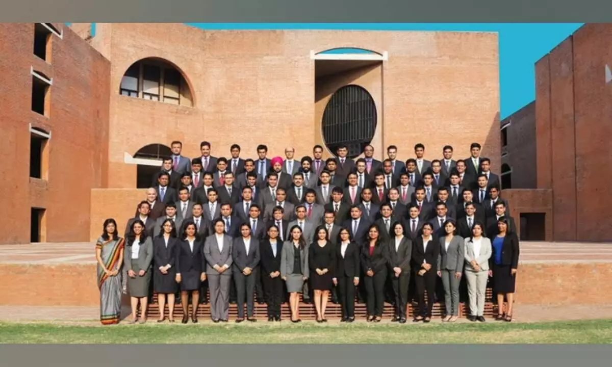 HSL managers attend 5-day programme at IIMV