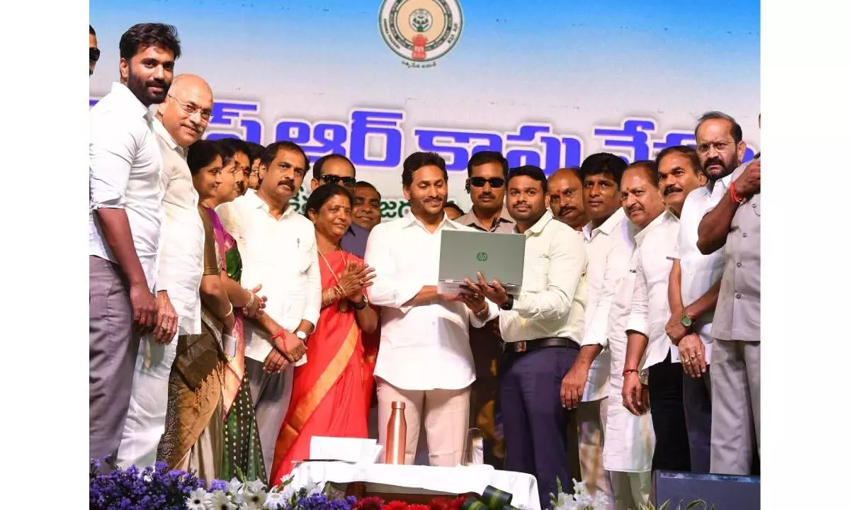 AP CM Y.S. Jagan Mohan Reddy releasing Kapu Nestham amount on Saturday