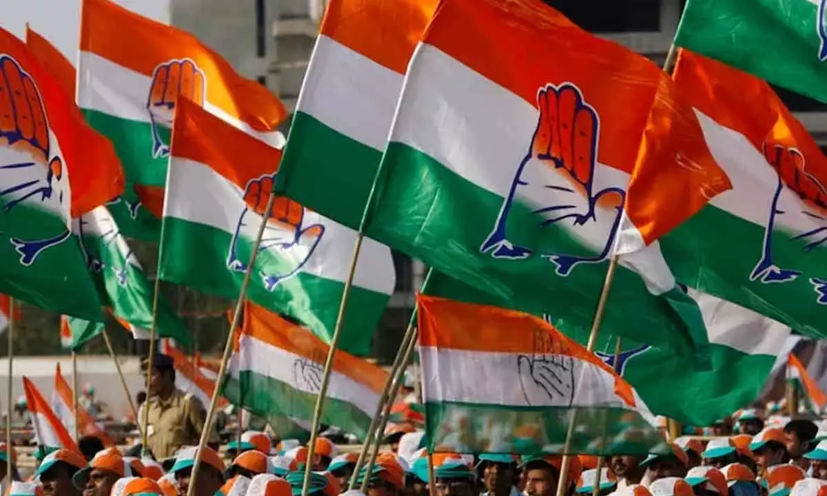 KCR family ruling like Nizams: Congress