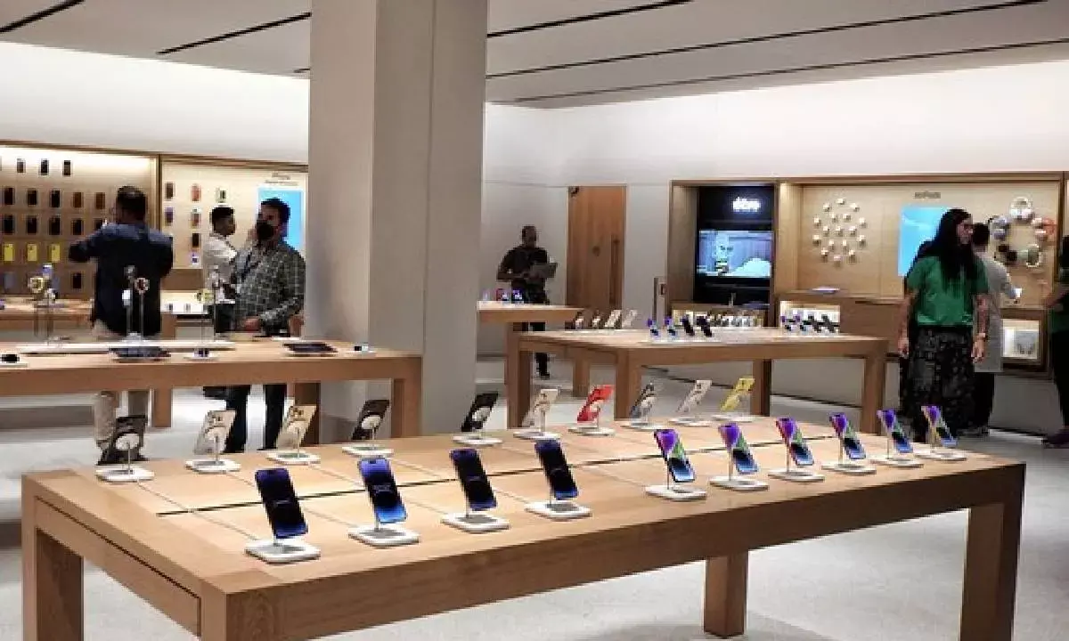 Apple online, its India retail stores now offer best ways to own iPhone 15, Watch Series 9