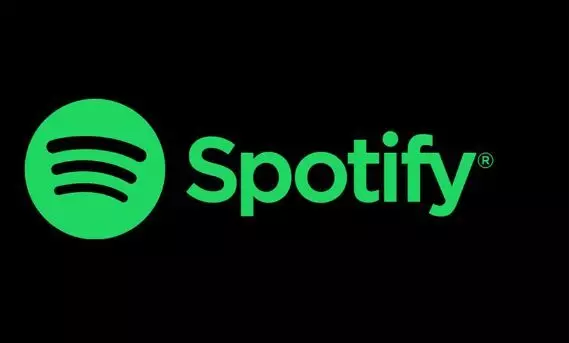 Spotify Experiments with Podcast Voice Translation Feature