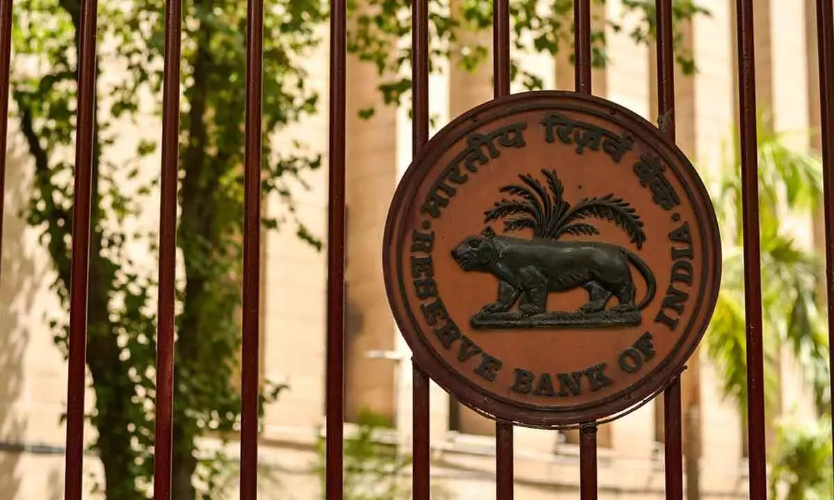 RBI doubles gold loans limit to Rs 4L for UCBs under bullet scheme