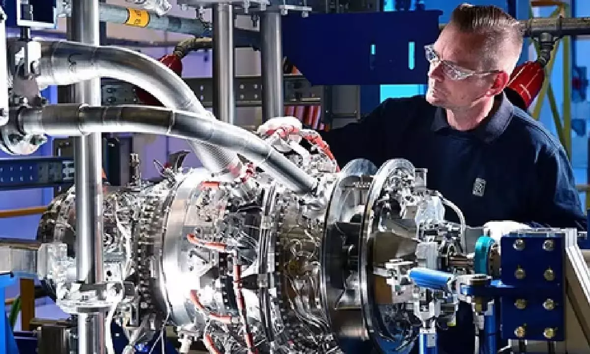 New Rolls-Royce engine for hybrid-electric flight completes successful first fuel burn