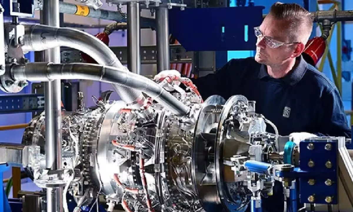 New Rolls-Royce engine for hybrid-electric flight completes successful first fuel burn