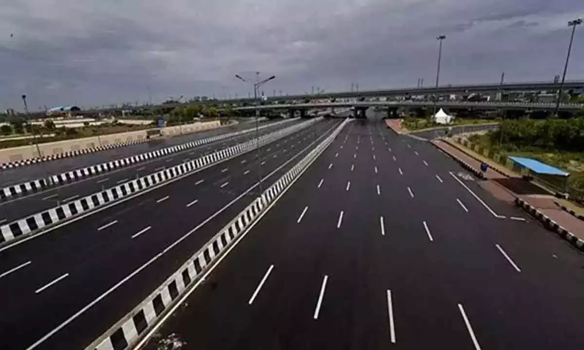 NHAI can net Rs 2 trn  from assets sale in 4 yrs