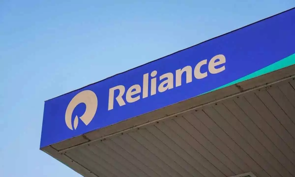 Gas price for Reliance cut by 18% to $10