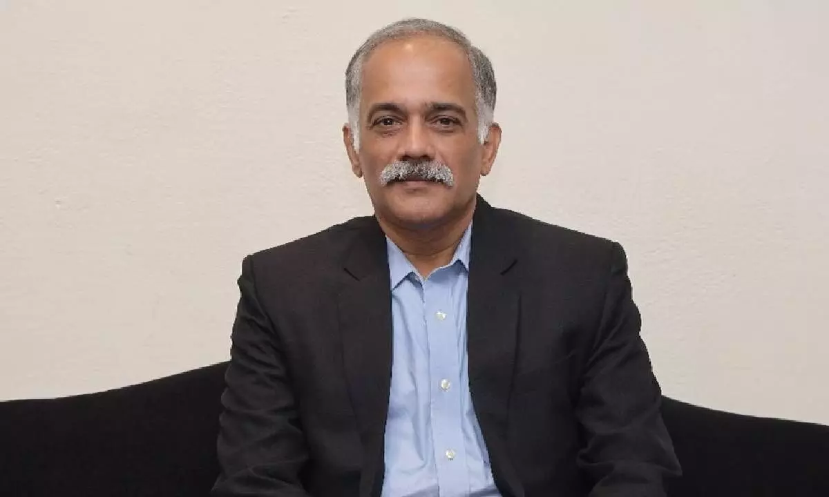 Mr. Ramaswamy N  Chairman and Managing Director,  General Insurance Corporation of India (GIC Re) (1)