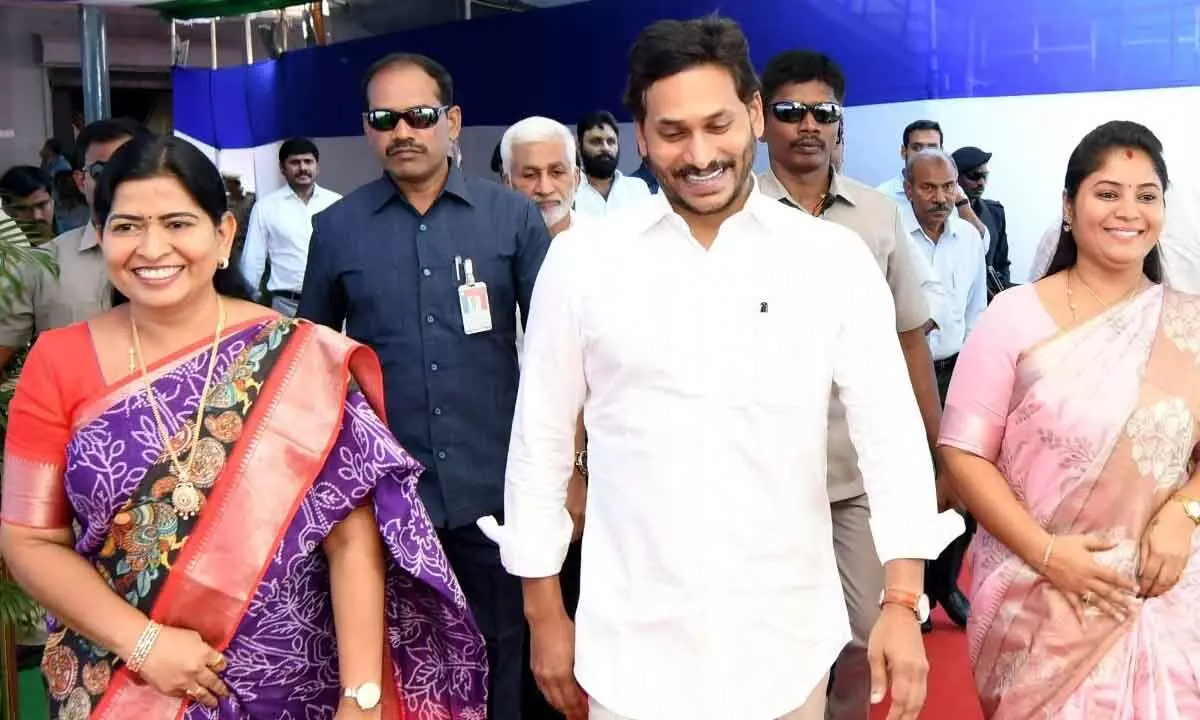 Jagan mocks TDP-Jana Sena alliance, calls their talk of coming to power a daydream