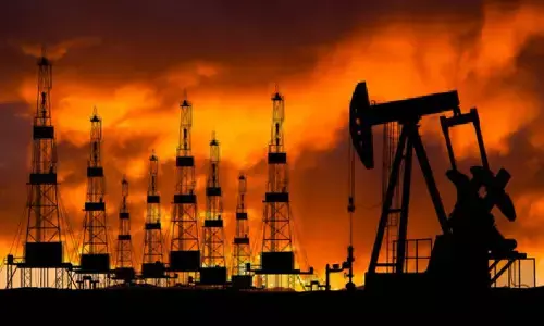 India’s trade deficit shoots up to $31.5bn in Oct due to spike in oil prices India’s trade deficit shoots up to $31.5bn in Oct due to spike in oil prices