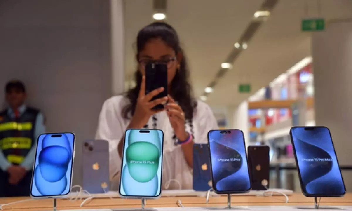 iPhone sales cross 1.5 mn million units in 1st week of India festive season