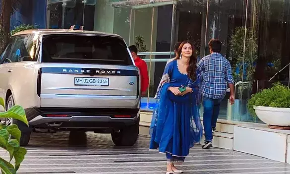 Pooja Hegde Gifts herself New Range Rover on Dussehra