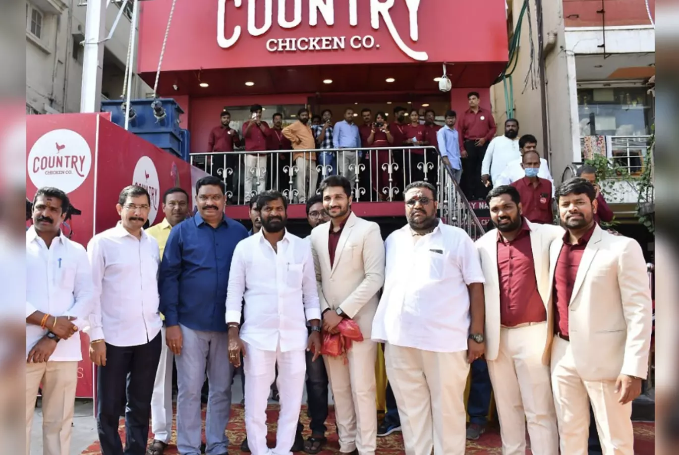 How Hyderabads Saikesh Goud Ditches Rs 28 Lakhs to Hatch Country Chicken!