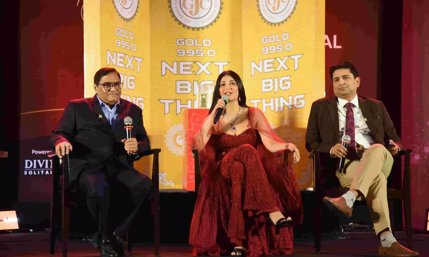 Shruti Hassan is the face of India Jewellery Shopping Fest