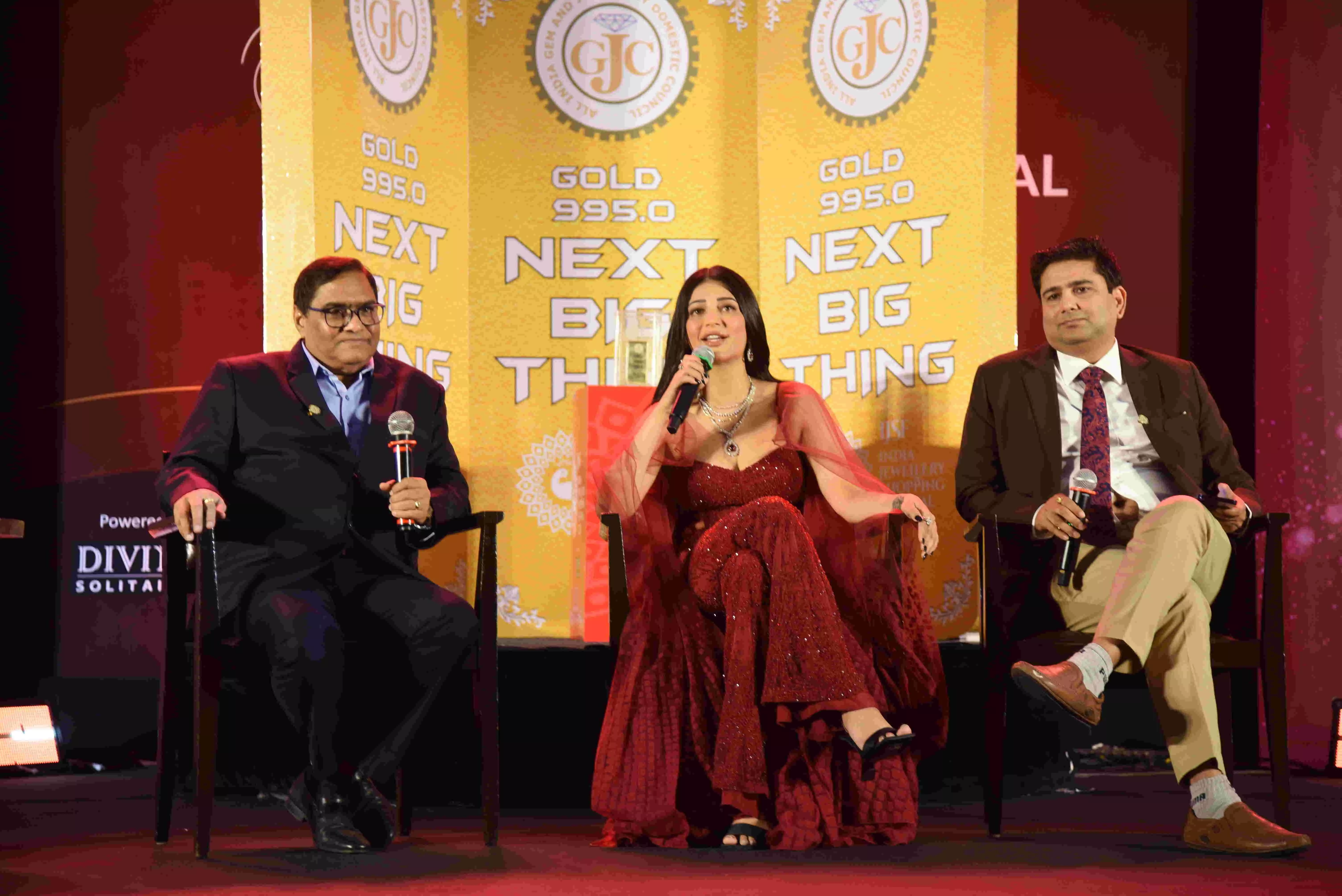 Shruti Hassan is the face of India Jewellery Shopping Fest