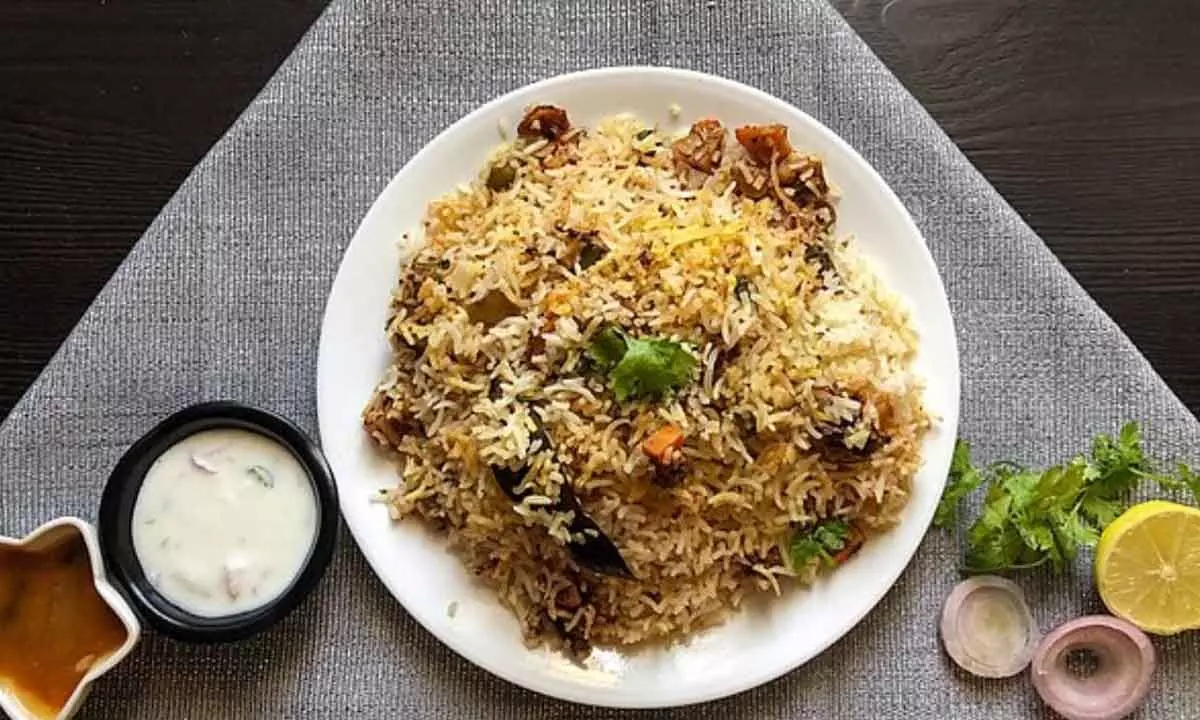 Biryani rush in UP after Virat hits his 50th ton