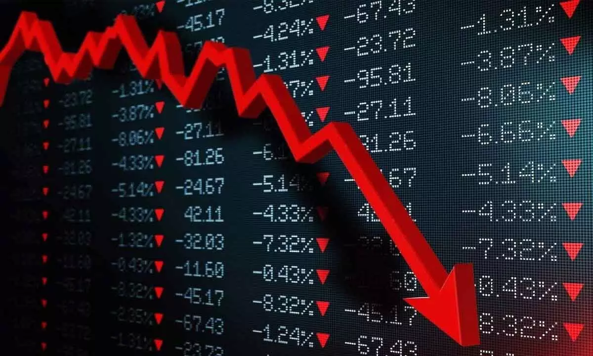 Sensex, Nifty decline amid mixed cues from global mkts