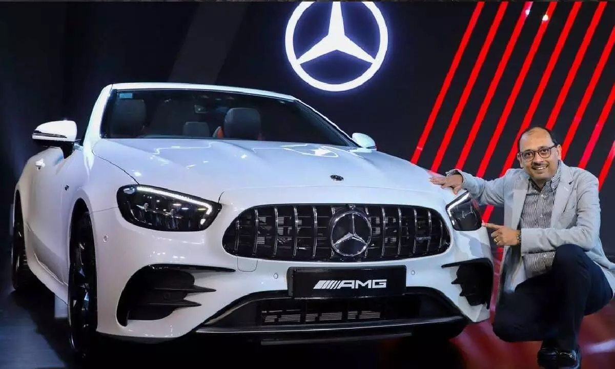 Mercedes, Audi see record sales in festive season