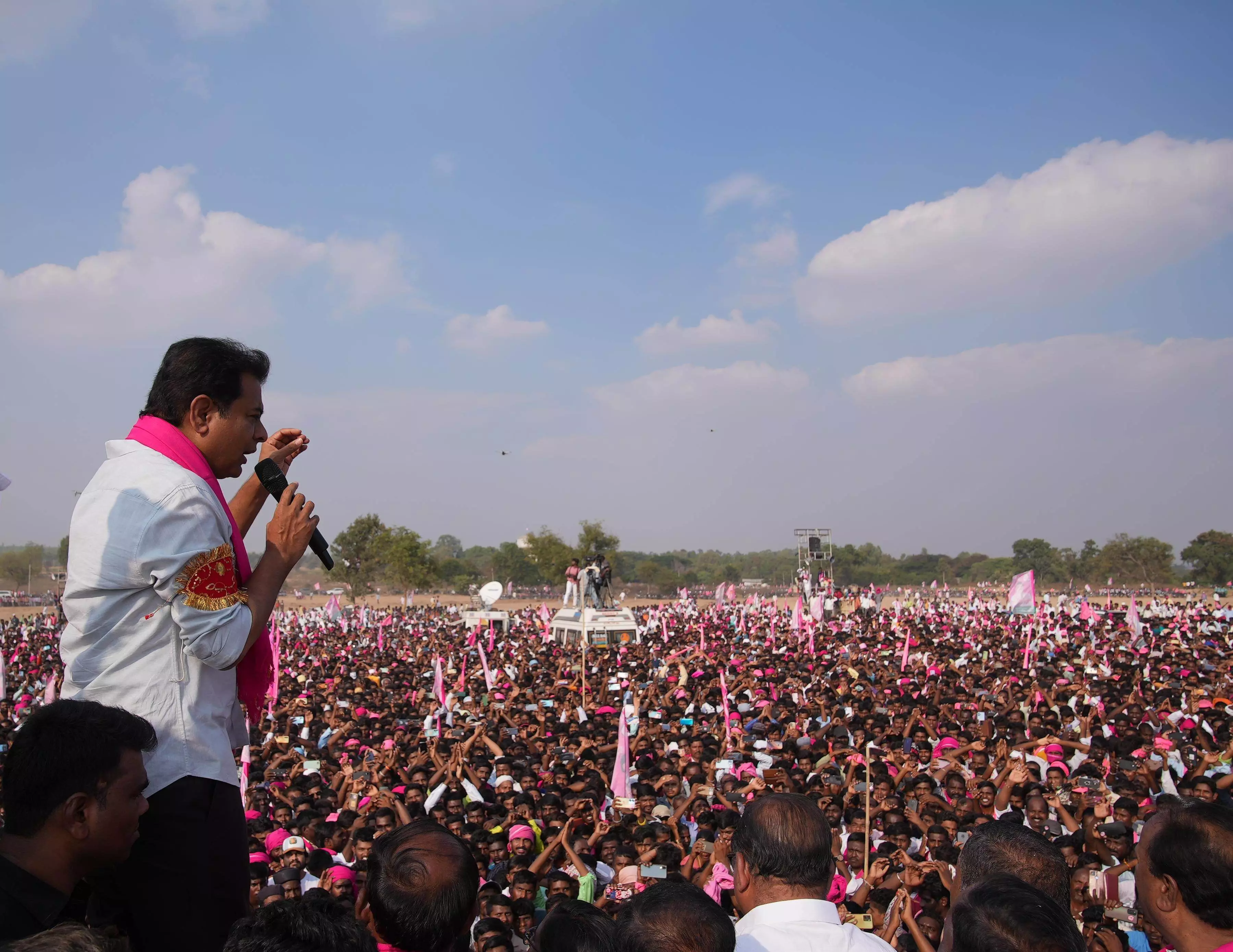 Use vote as a weapon to show Congress their place: KTR