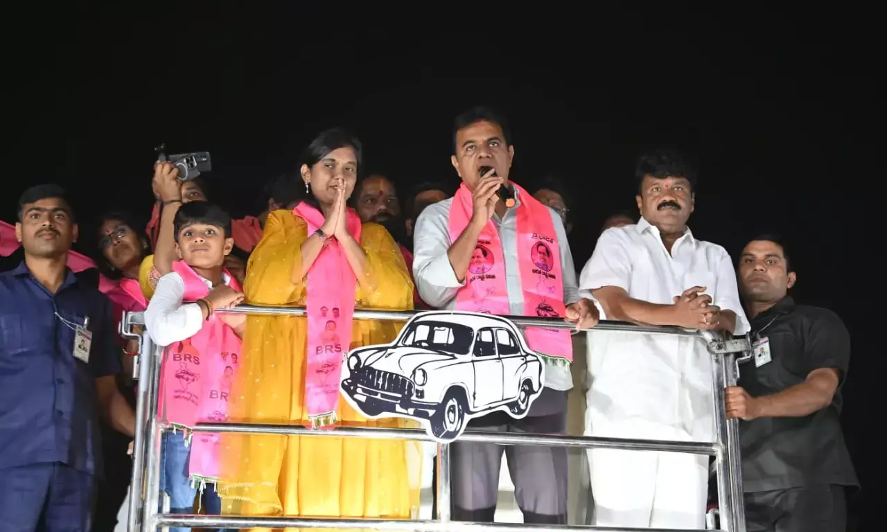 Telangana will go into darkness if Congress comes to power: KTR