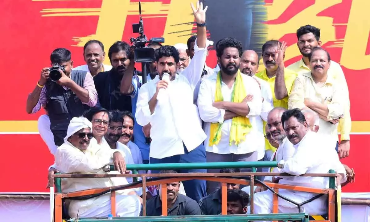 Lokesh resumes padayatra with power-packed politics