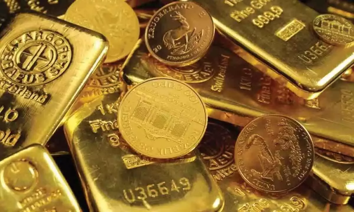 Gold nosedives Rs 1,050 from record high