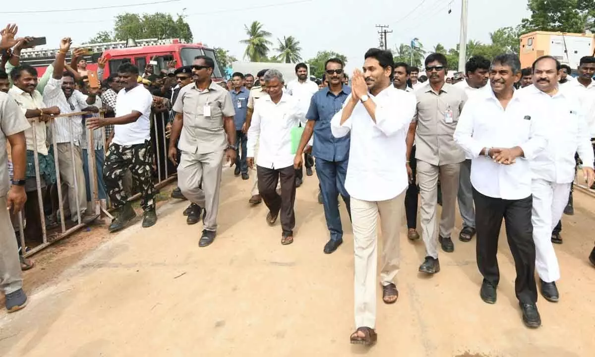 Jagan tours cyclone-hit areas