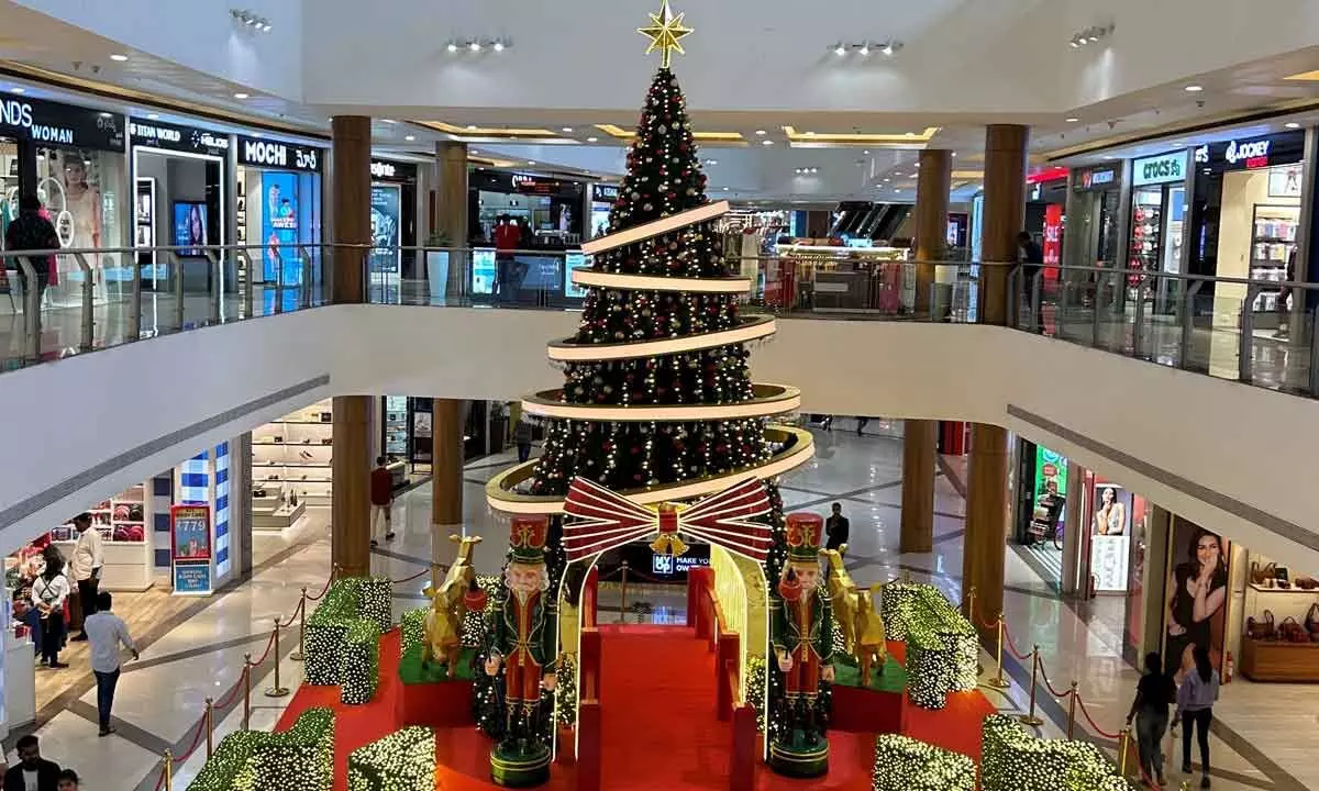 Inorbit Mall braces for Christmas cheer