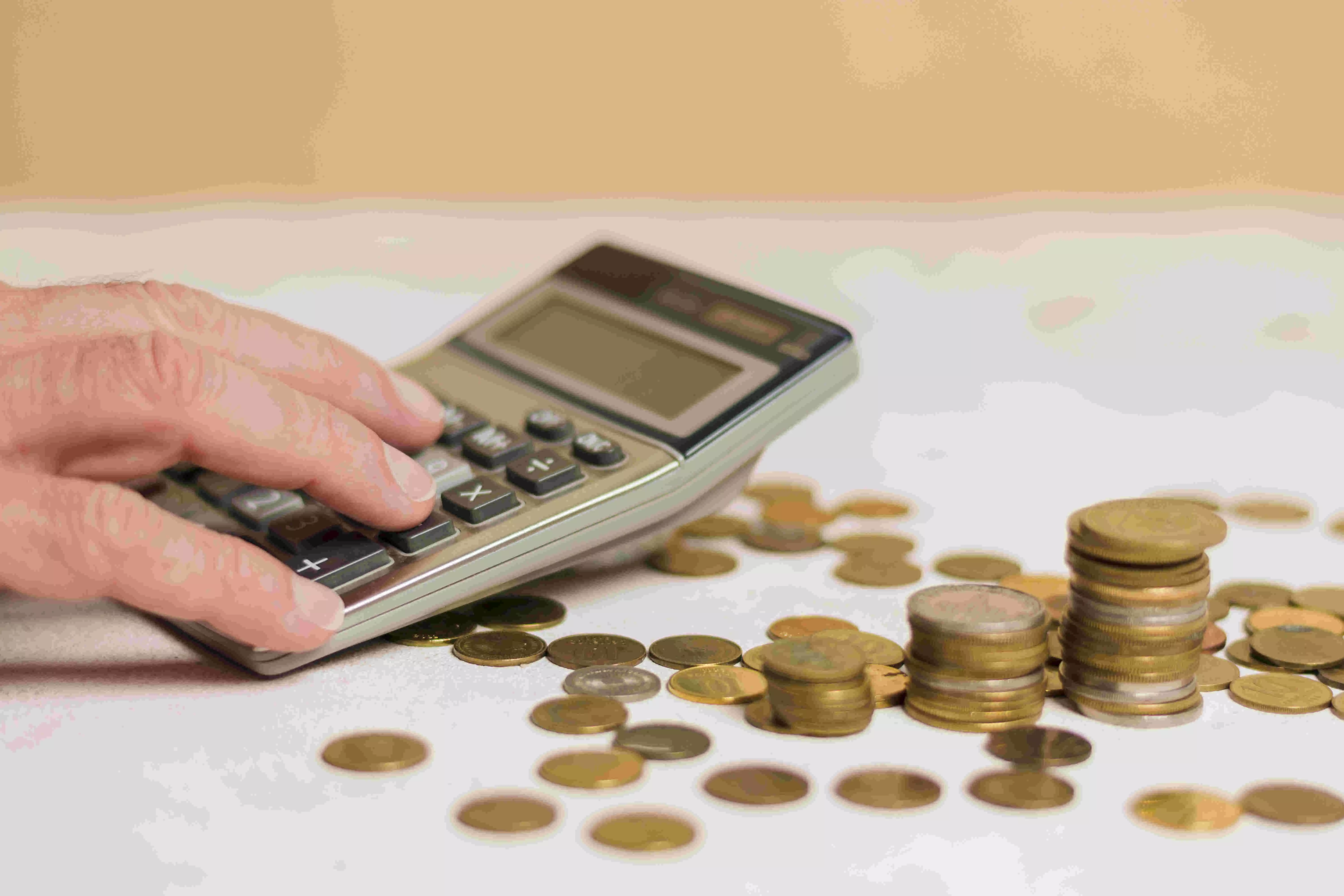 Rupee jumps 27 paise to 83.03 against US dollar amid stocks rally Rupee jumps 27 paise to 83.03 against US dollar amid stocks rally