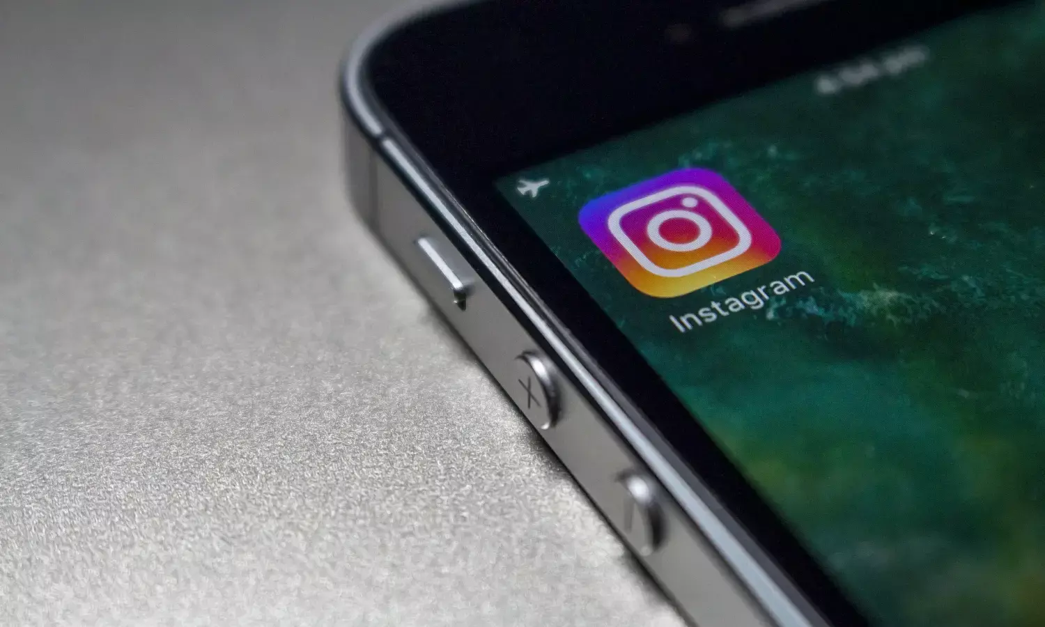 Instas new feature lets you create customisable ‘Add Yours’ templates