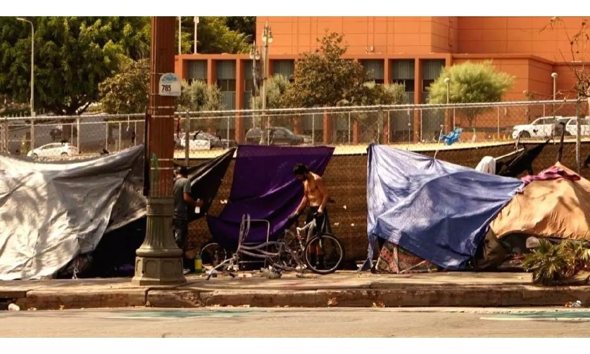 Number of homeless people in US hits record high