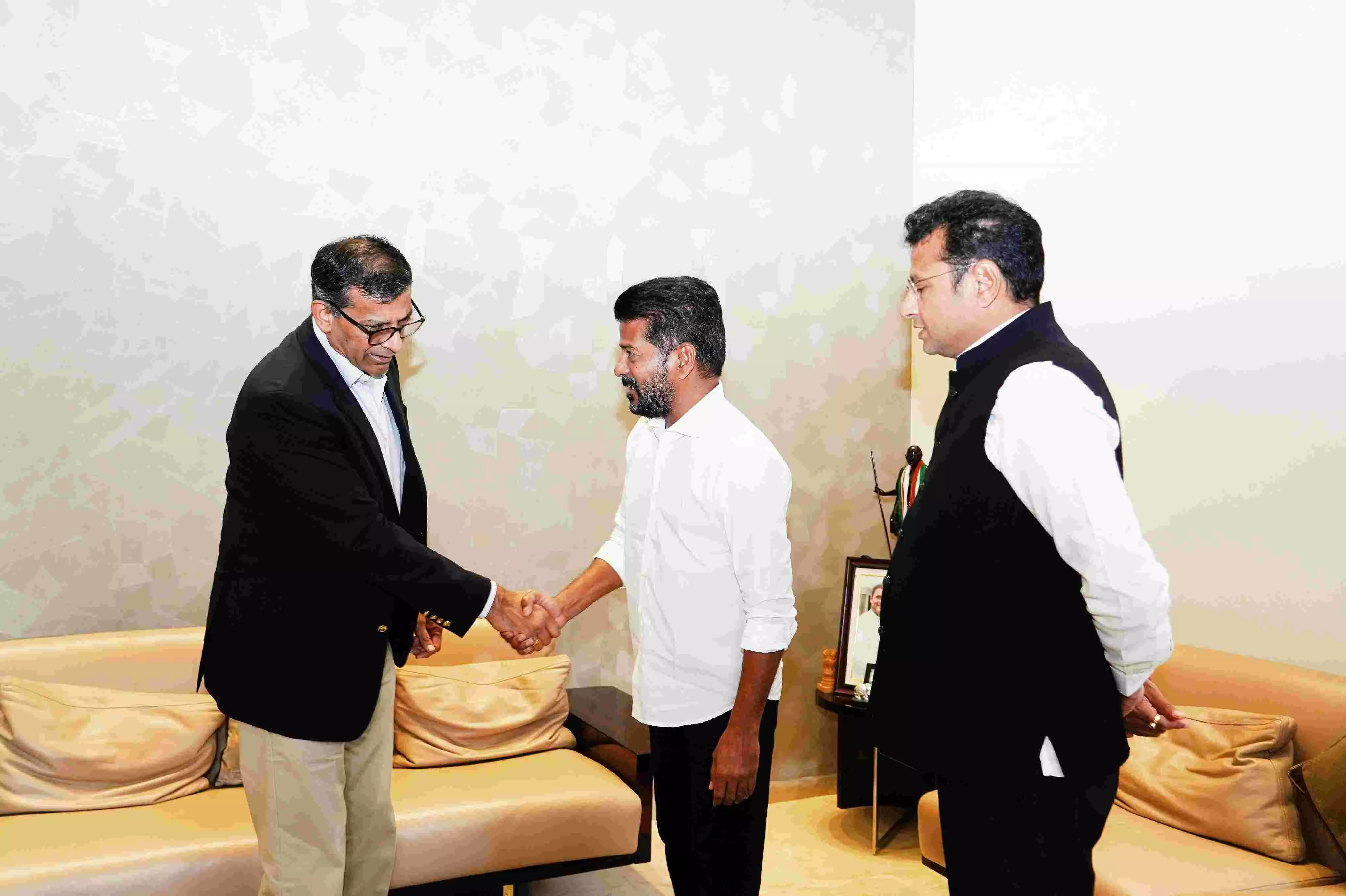 CM Revanth Reddy held a meeting with former RBI Gov Raghuram Rajan at his residence in Jubilee Hills