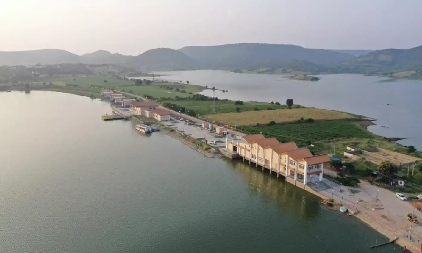 Escape to Mini Maldives near Hyderabad for your new year celebrations! Watch video