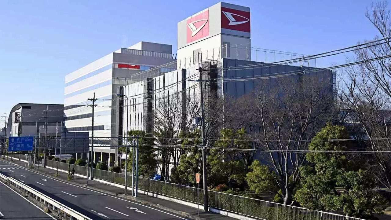 Daihatsu shuts down Japan factories