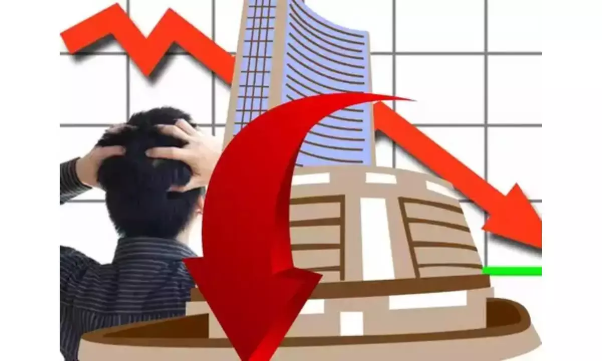 Sensex sheds 220 points amid profit booking; midcap, smallcap stocks hit