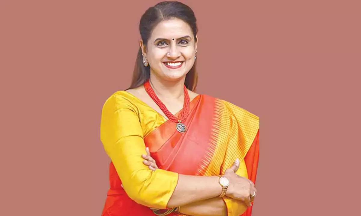 Dr Saundarya Rajesh