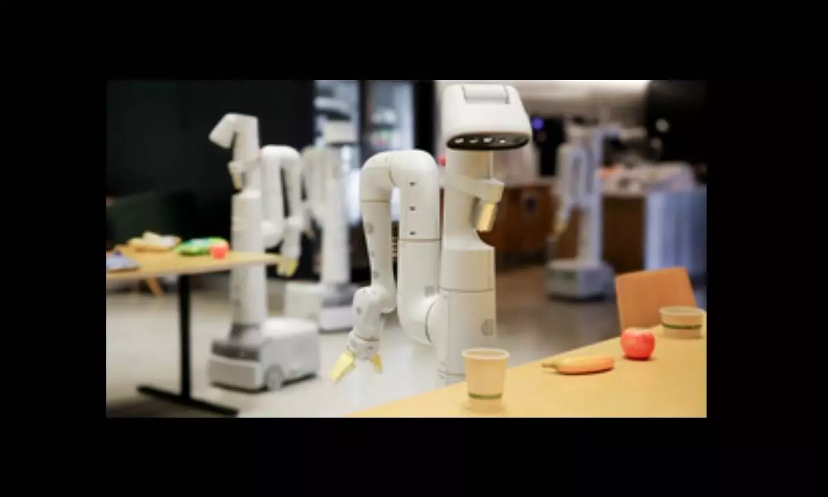 Google introduces new AI methods to develop advanced robots Google introduces new AI methods to develop advanced robots