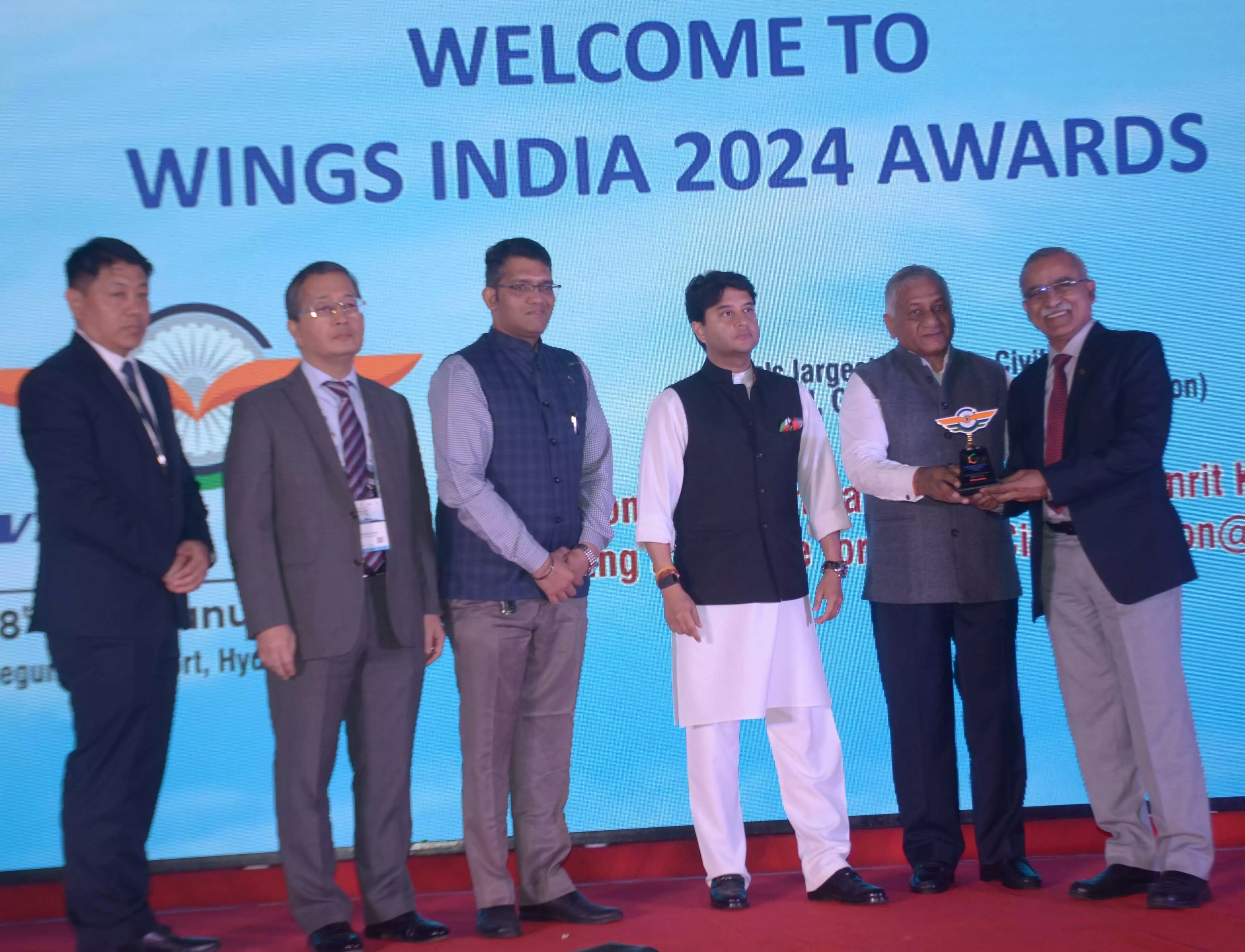 Civil Aviation Minister Jyotiraditya Scindia presents Wings India Awards