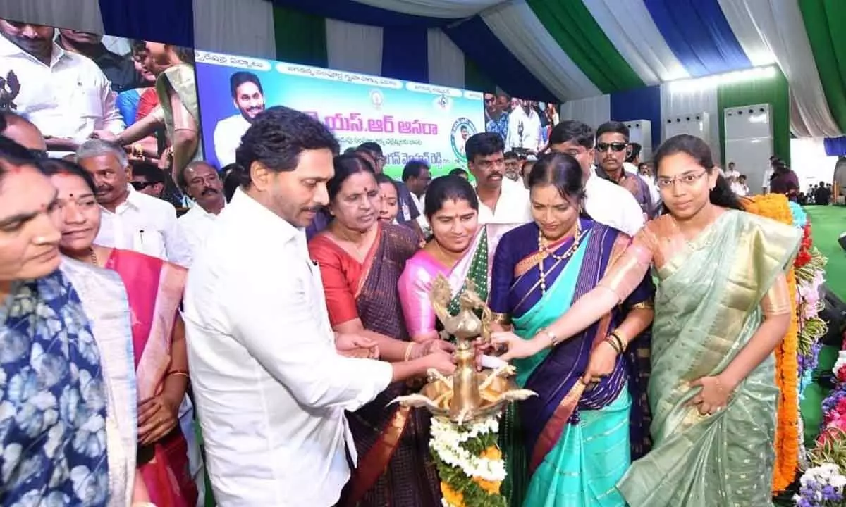 Chief Minister YS Jagan Mohan Reddy at Uravakonda in Anantapur district on Tuesday