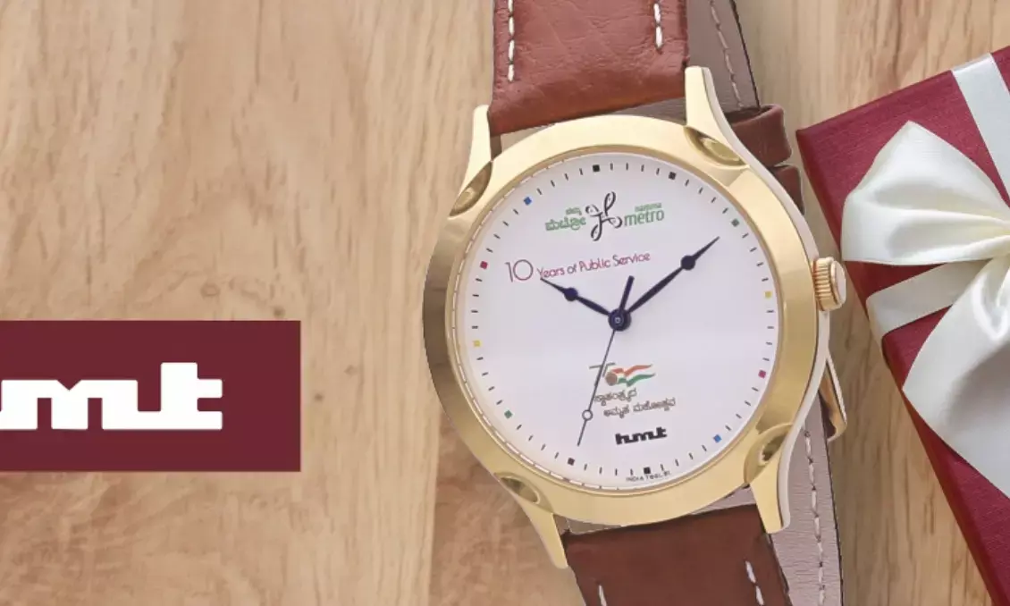 How can you gift a custom-made HMT wristwatch to your loved one?