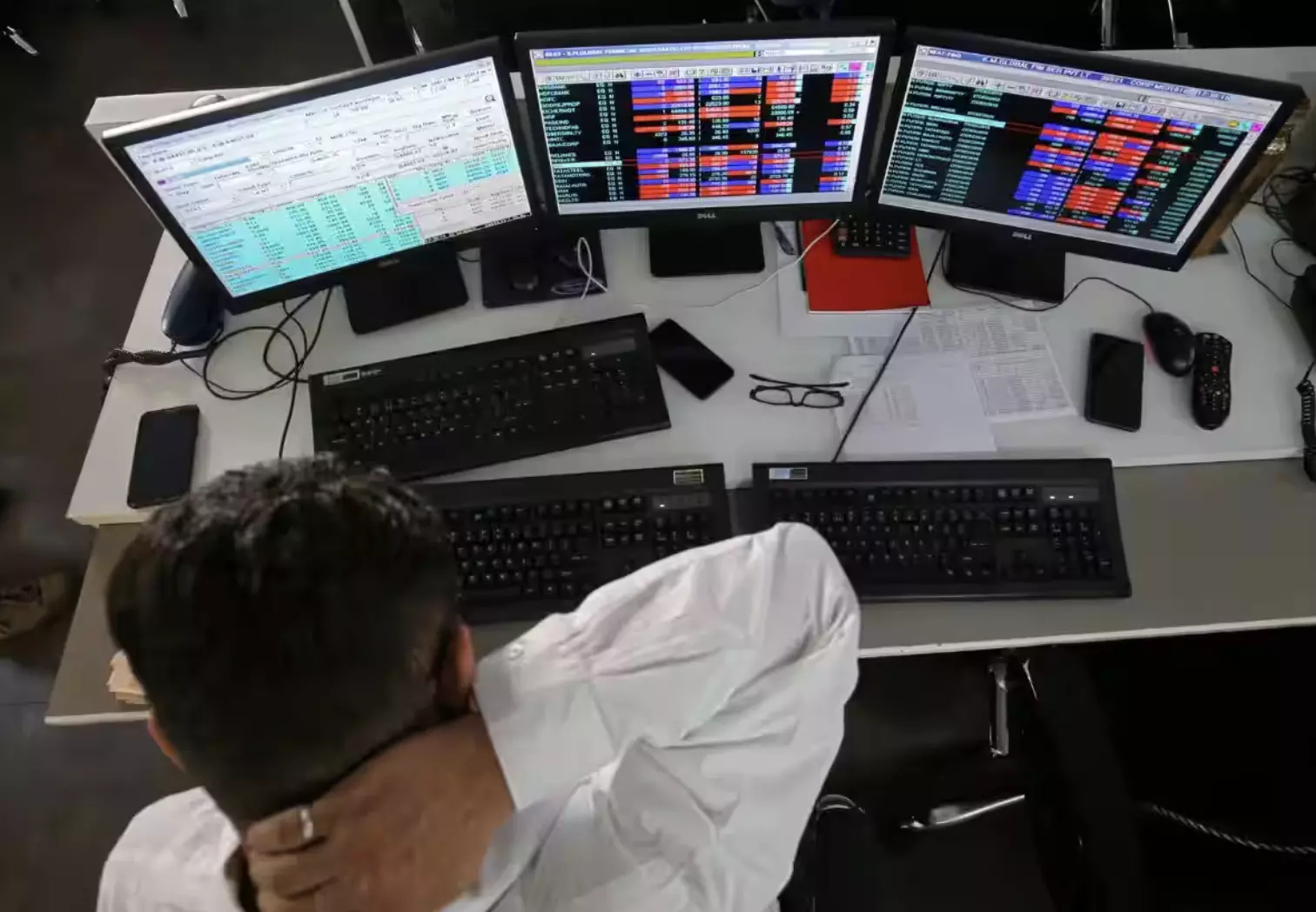 Traders furious after Zerodha hit by tech glitch. Is online trading a trusted investment?