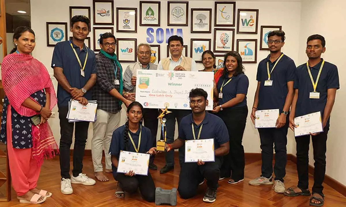 Sona College students win Smart India Hackathon 2023