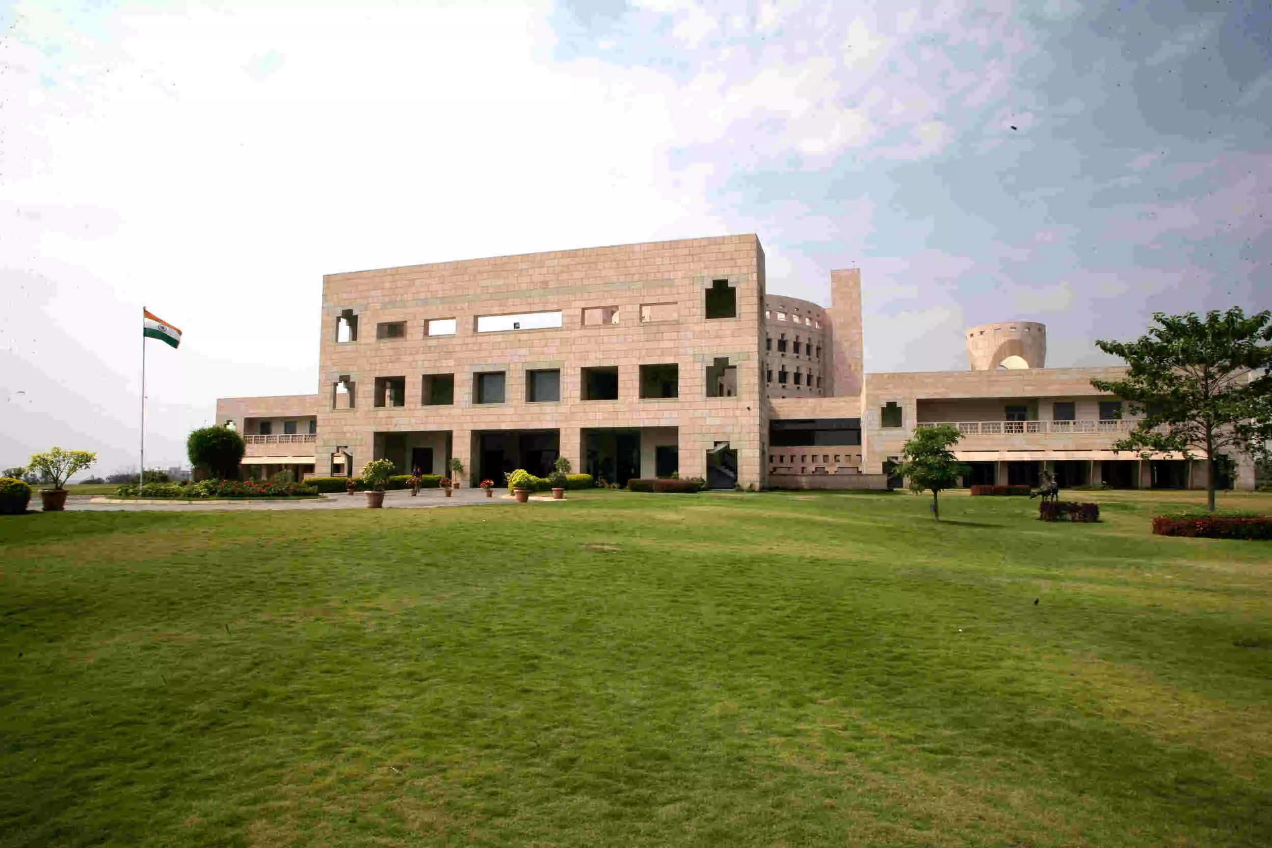 ISB tops FT global MBA ranking 2024